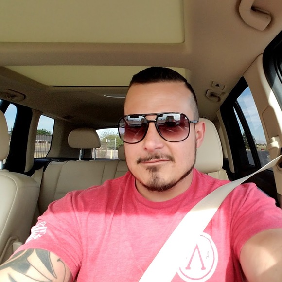 Meet your Posher, Sean - Picture 1 of 1